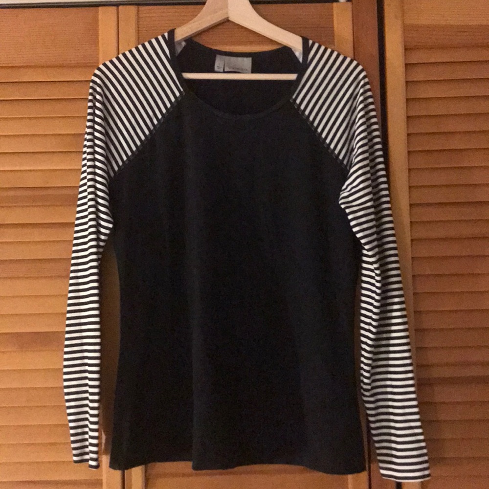 Athleta long-sleeved rash guard size large